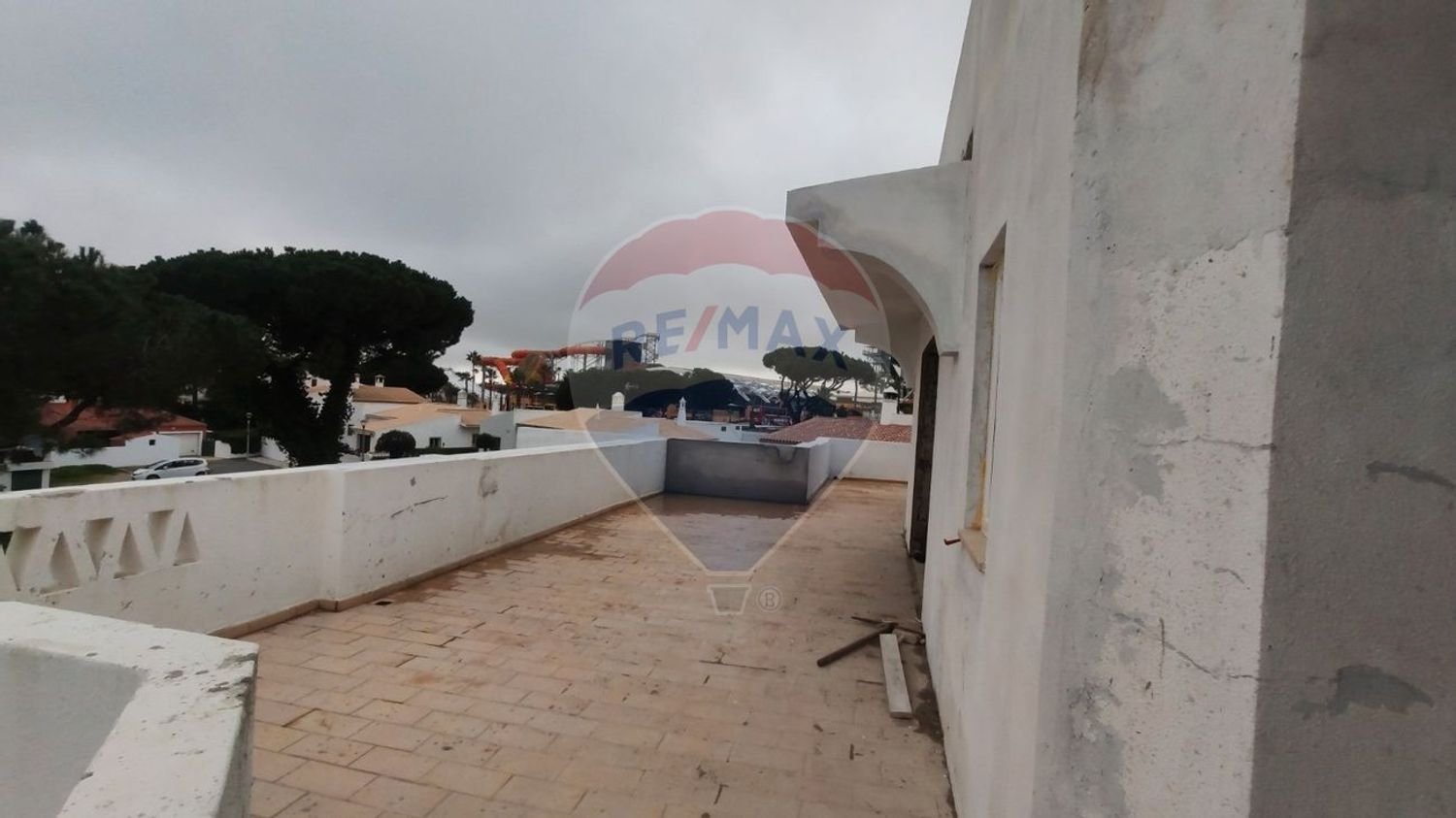 Casa de 3 dormitorios en Quarteira, Portugal No. 160488