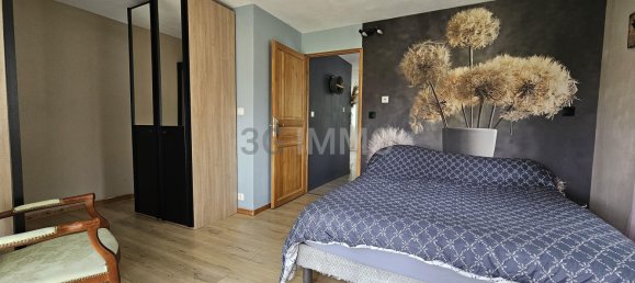 5 bedrooms House in Cuigy-en-Bray, France No. 338620 7