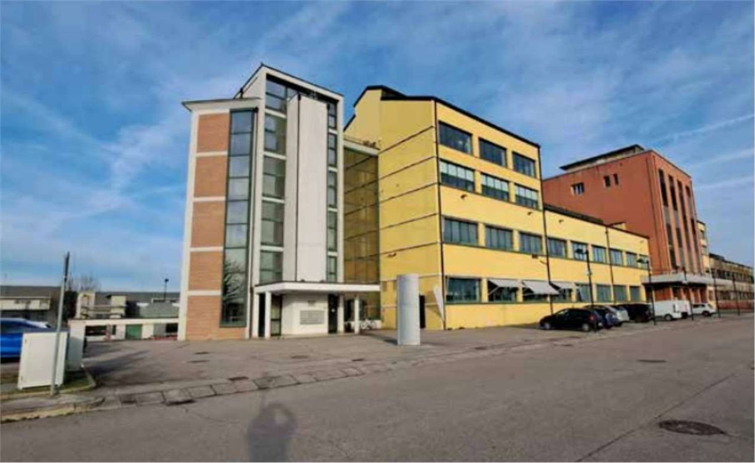 72m² Office in Cartura, Italy No. 380150