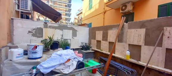 2 rooms Apartment in Rome, Italy No. 37368 26