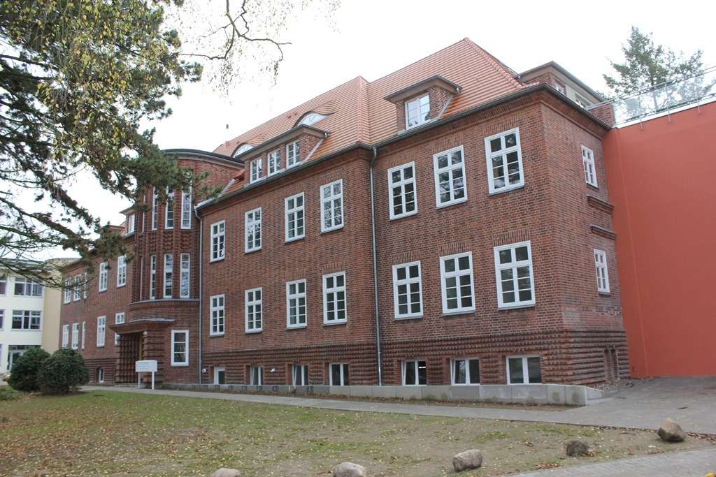 2 bedrooms Apartment in Schwerin, Germany No. 263721