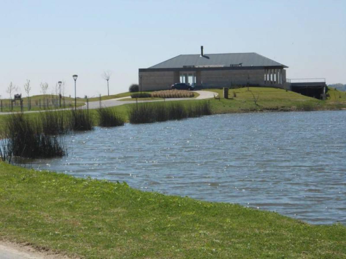  Land in Escobar, Argentina No. 49702