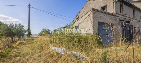 Casa de 2 dormitorios en Loro Piceno, Italy No. 337869 10