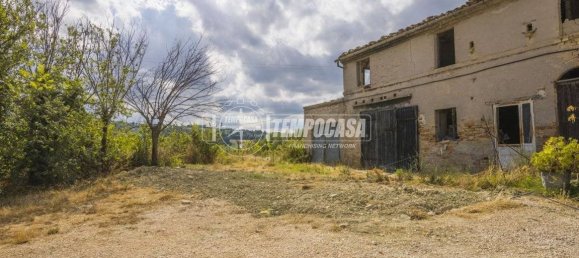 Casa de 2 dormitorios en Loro Piceno, Italy No. 337869 5