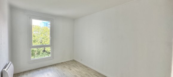 Apartamento de 4 dormitorios en Noisy-le-Grand, France No. 169208 15