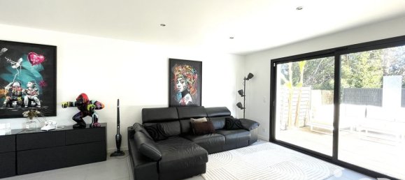 Casa de 3 dormitorios en Pessac, France No. 342359 5