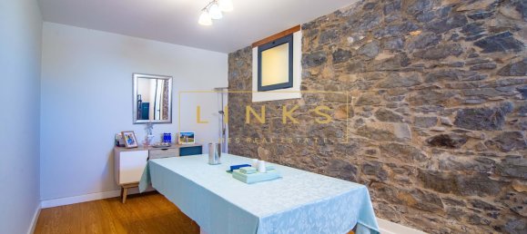 4 bedrooms Villa in Funchal, Portugal No. 213114 15