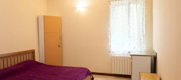 4-Zimmer Wohnung in Piacenza, Italy, Nr. 63752 7