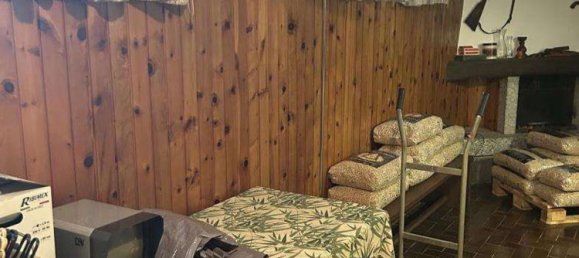 4 rooms Apartment in Erba, Italy No. 6821 20