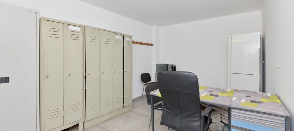 Коммерческая недвижимость 858м² в Ахен, Германия № 165968 35