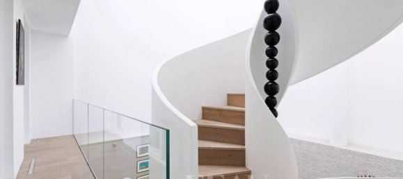 3 bedrooms Villa in Paris, France No. 171790 20