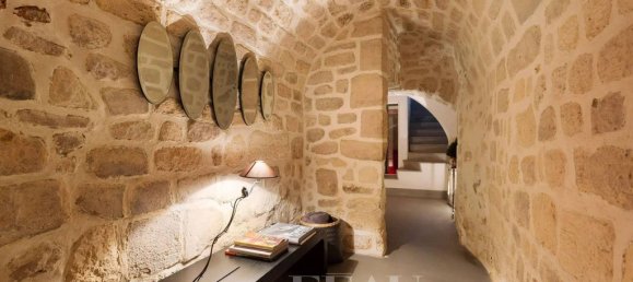 3 bedrooms Villa in Paris, France No. 171790 25