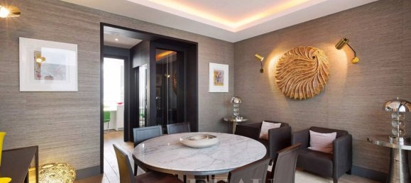 3 bedrooms Villa in Paris, France No. 171790 10