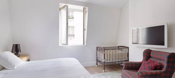 3 bedrooms Villa in Paris, France No. 171790 17