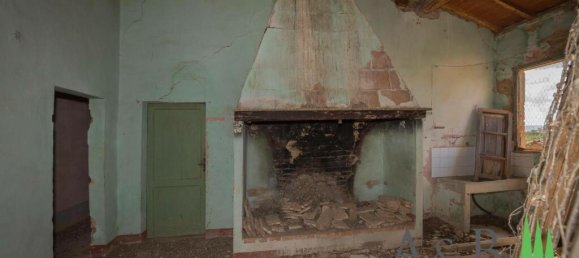 4 bedrooms House in Castiglione del Lago, Italy No. 58044 8