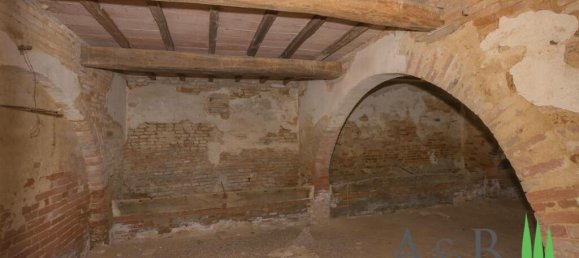 4 bedrooms House in Castiglione del Lago, Italy No. 58044 9