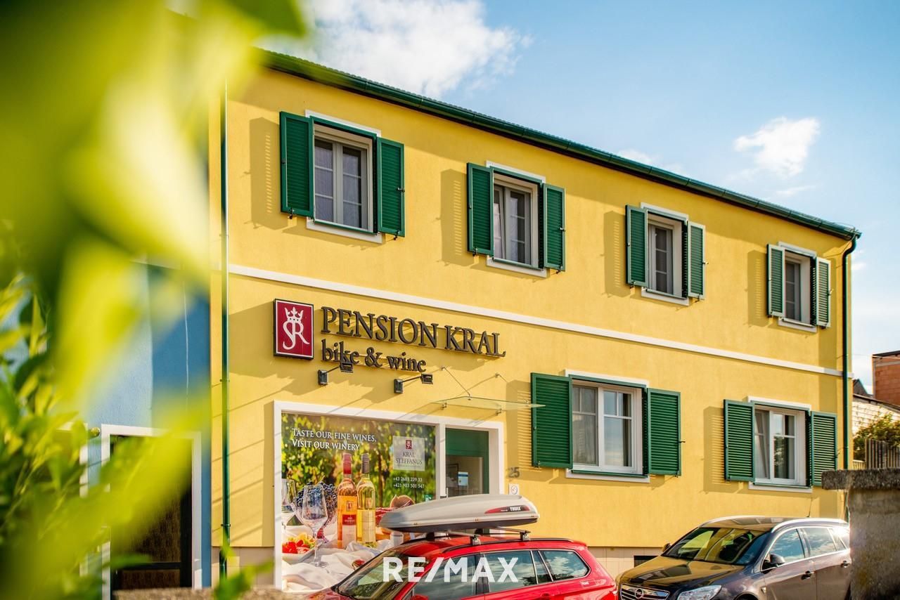 Hôtel à Rust, Austria 320m² No. 127747