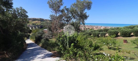 Дом с 2 спальнями в Сан Бенедетто дель Тронто, Италия № 155367 9