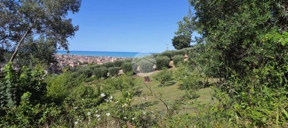 Дом с 2 спальнями в Сан Бенедетто дель Тронто, Италия № 155367 2