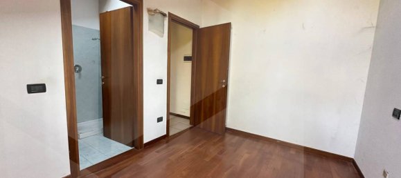 2 rooms Apartment in Vicenza, Italy No. 21281 9