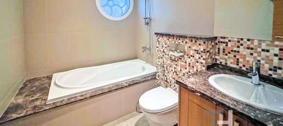 5 bedrooms Villa in Jumeirah Park, UAE No. 95262 16