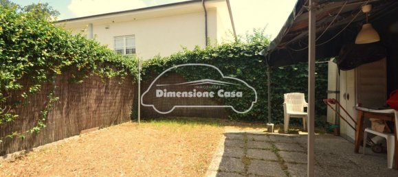 3 bedrooms Apartment in Lucca, Italy No. 317199 11