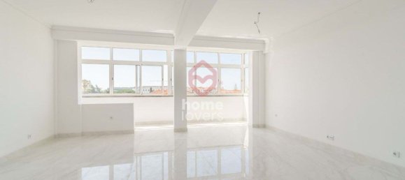 3 bedrooms Apartment in Cascais, Portugal No. 66836 2