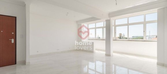 3 bedrooms Apartment in Cascais, Portugal No. 66836 3