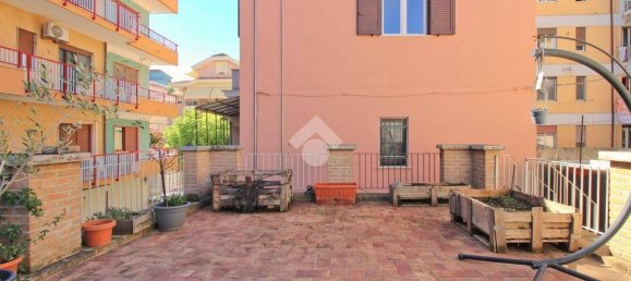 3 bedrooms Villa in Pescara, Italy No. 210892 21