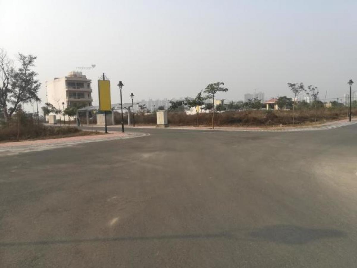  Land in Gurgaon, India No. 32416