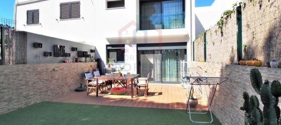 3 غرف نوم تاون هاوس في Quarteira, Portugal رقم 145191 2