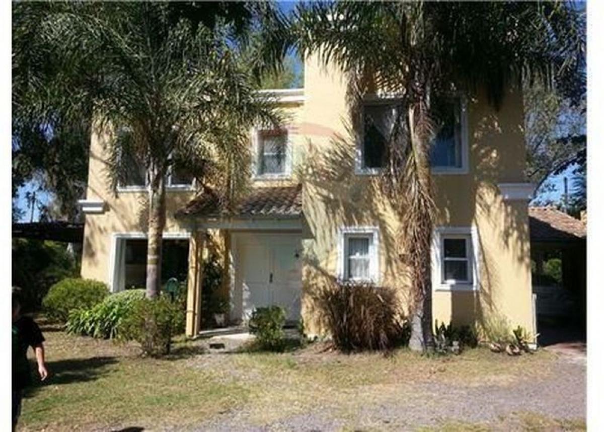 Дом с 4 спальнями в Пилар, Аргентина № 76733