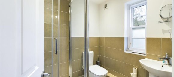 2 Schlafzimmer Wohnung in Bordon, United Kingdom, Nr. 13835 10