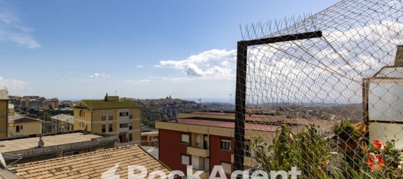3 bedrooms Apartment in Catanzaro, Italy No. 342148 7