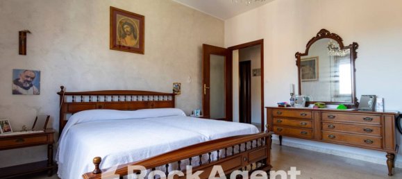3 bedrooms Apartment in Catanzaro, Italy No. 342148 5