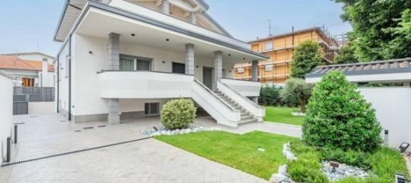 10 rooms Villa in Arese, Italy No. 35347 39