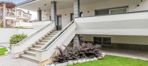 10 rooms Villa in Arese, Italy No. 35347 41