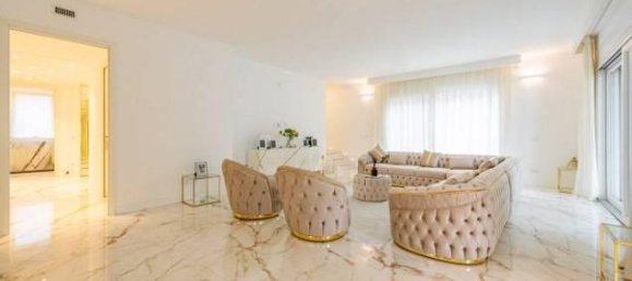 10 rooms Villa in Arese, Italy No. 35347 8