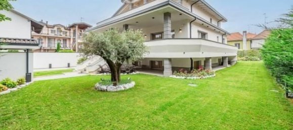 10 rooms Villa in Arese, Italy No. 35347 36