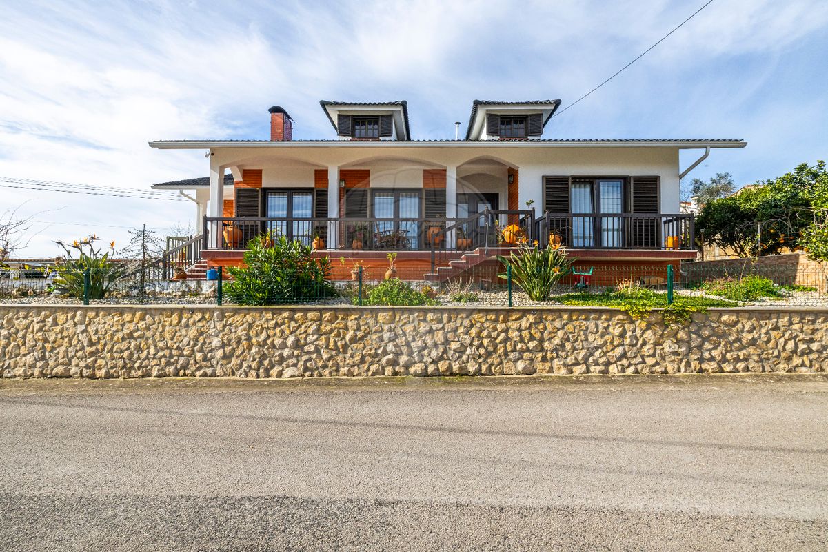 3 bedrooms House in Batalha, Portugal No. 181601