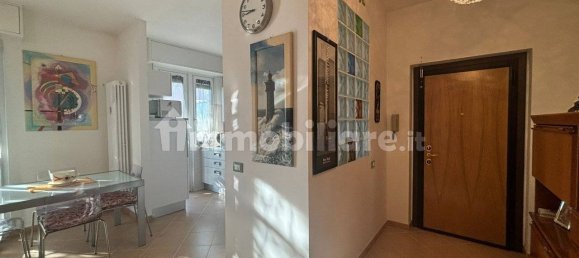 Apartamento de 2 dormitorios en Sulbiate, Italy No. 373837 4