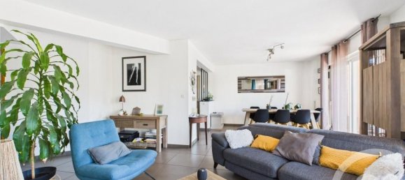 3 Schlafzimmer Wohnung in La Valette-du-Var, France, Nr. 318635 4