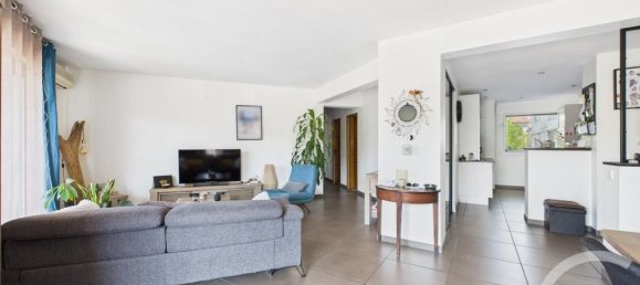 3 Schlafzimmer Wohnung in La Valette-du-Var, France, Nr. 318635 3