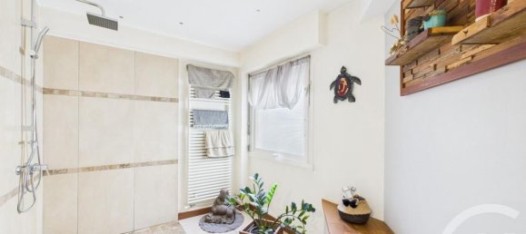 3 Schlafzimmer Wohnung in La Valette-du-Var, France, Nr. 318635 9