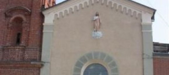 4 bedrooms Apartment in Chivasso, Italy No. 339619 3