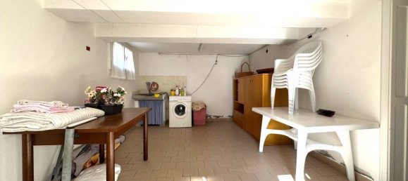 3 bedrooms House in Casina, Italy No. 327515 12