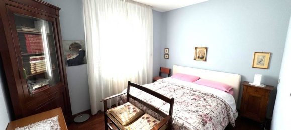 3 bedrooms House in Casina, Italy No. 327515 5