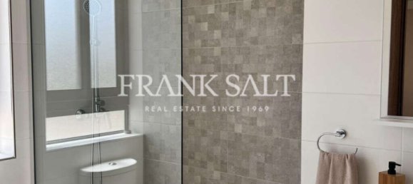 3 bedrooms Penthouse in Saint Julian's, Malta No. 7350 7