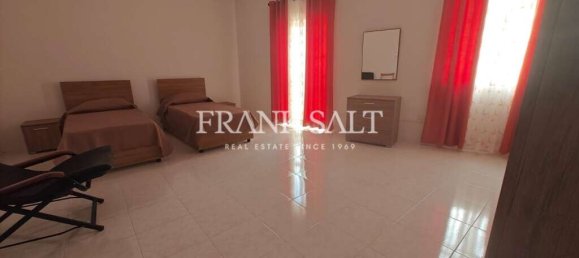 Дом с 3 спальнями в Марсашлокк, Мальта № 6412 5