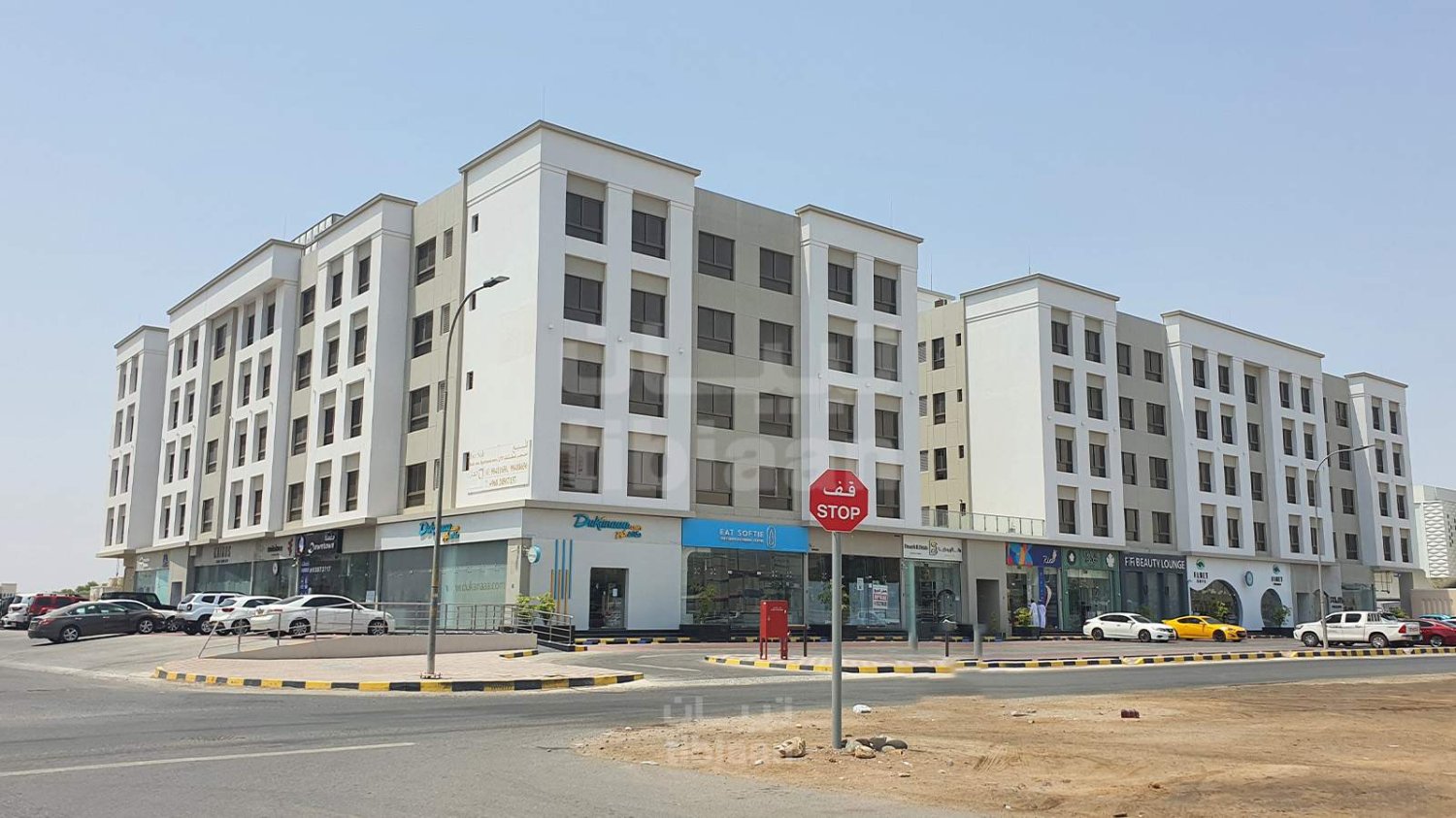 Квартира с 2 спальнями в Эс Сиб, Оман № 535